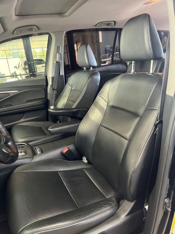 used 2021 Honda Pilot car, priced at $27,750