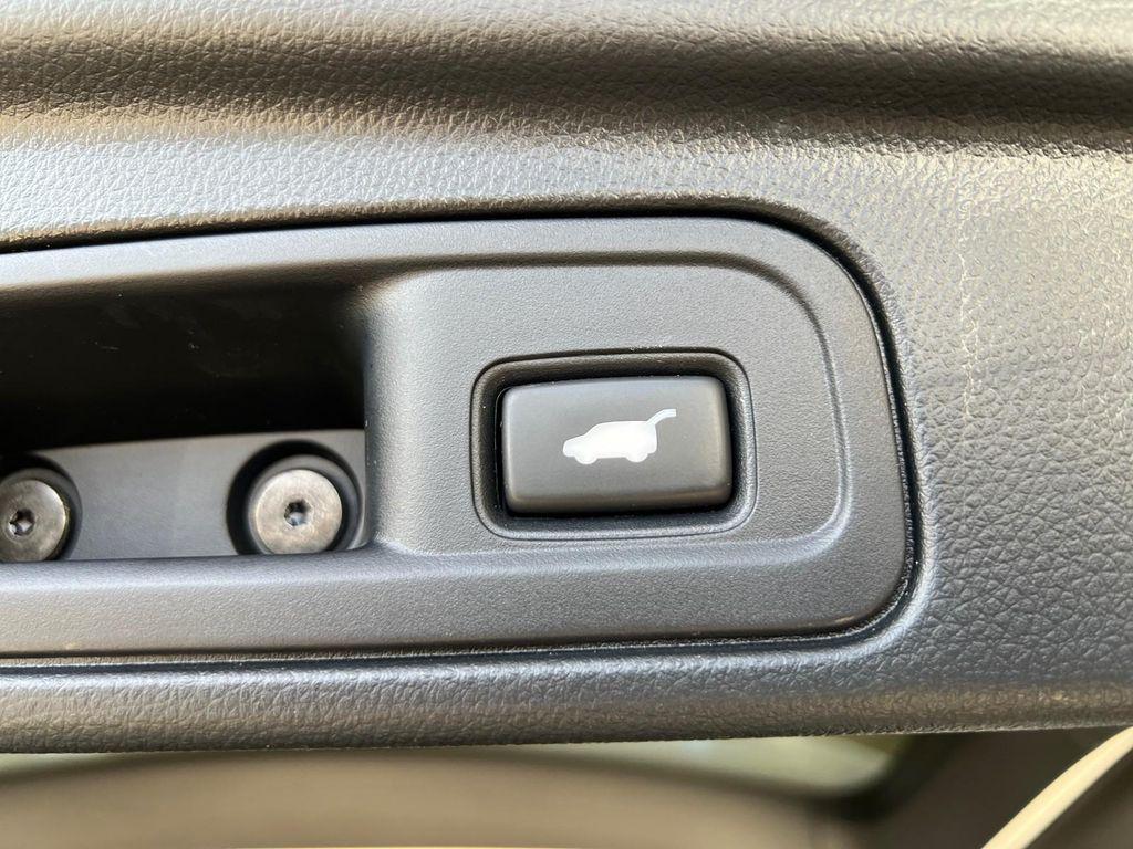 used 2022 Honda Pilot car, priced at $33,750