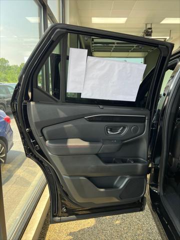 new 2025 Honda Pilot car, priced at $56,030