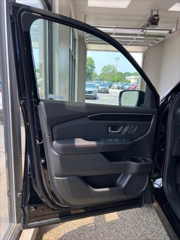 new 2025 Honda Pilot car, priced at $56,030