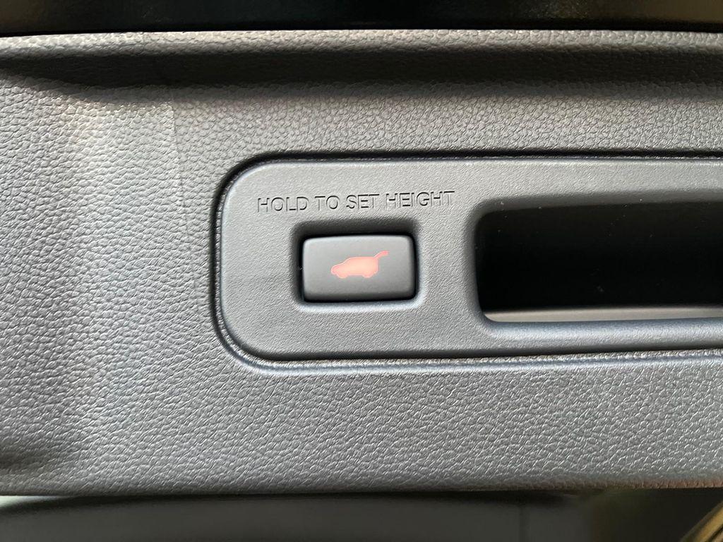 new 2025 Honda Pilot car, priced at $51,095