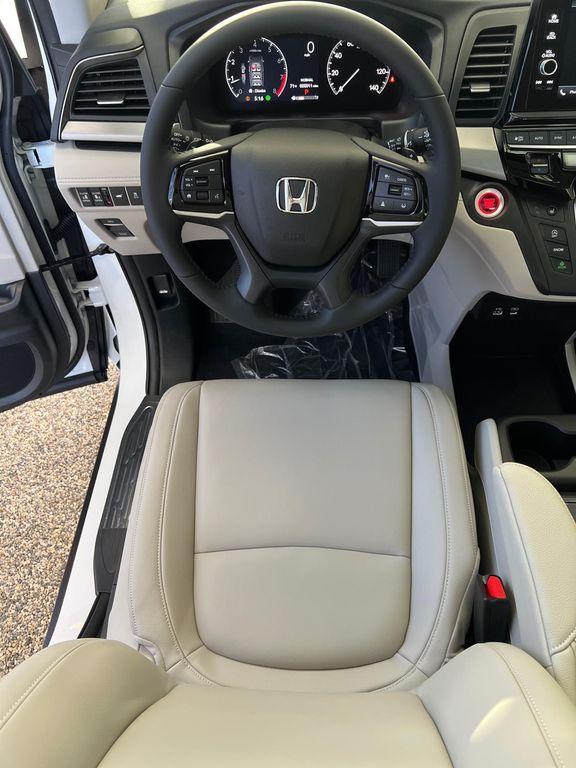 new 2026 Honda Odyssey car, priced at $44,745