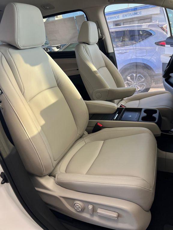 new 2026 Honda Odyssey car, priced at $44,745