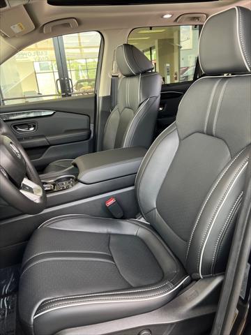new 2025 Honda Pilot car, priced at $56,250