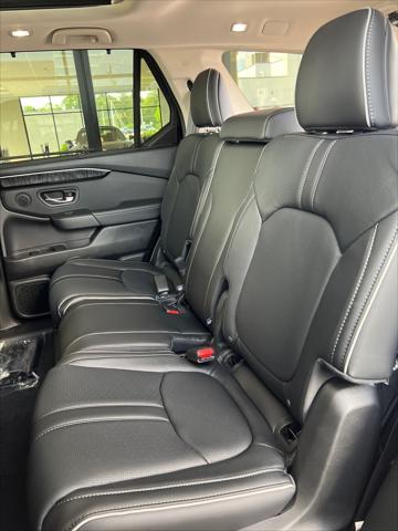 new 2025 Honda Pilot car, priced at $56,250