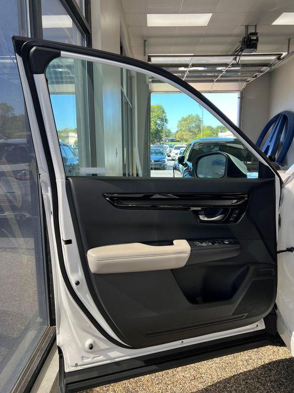 used 2023 Honda CR-V car, priced at $31,750