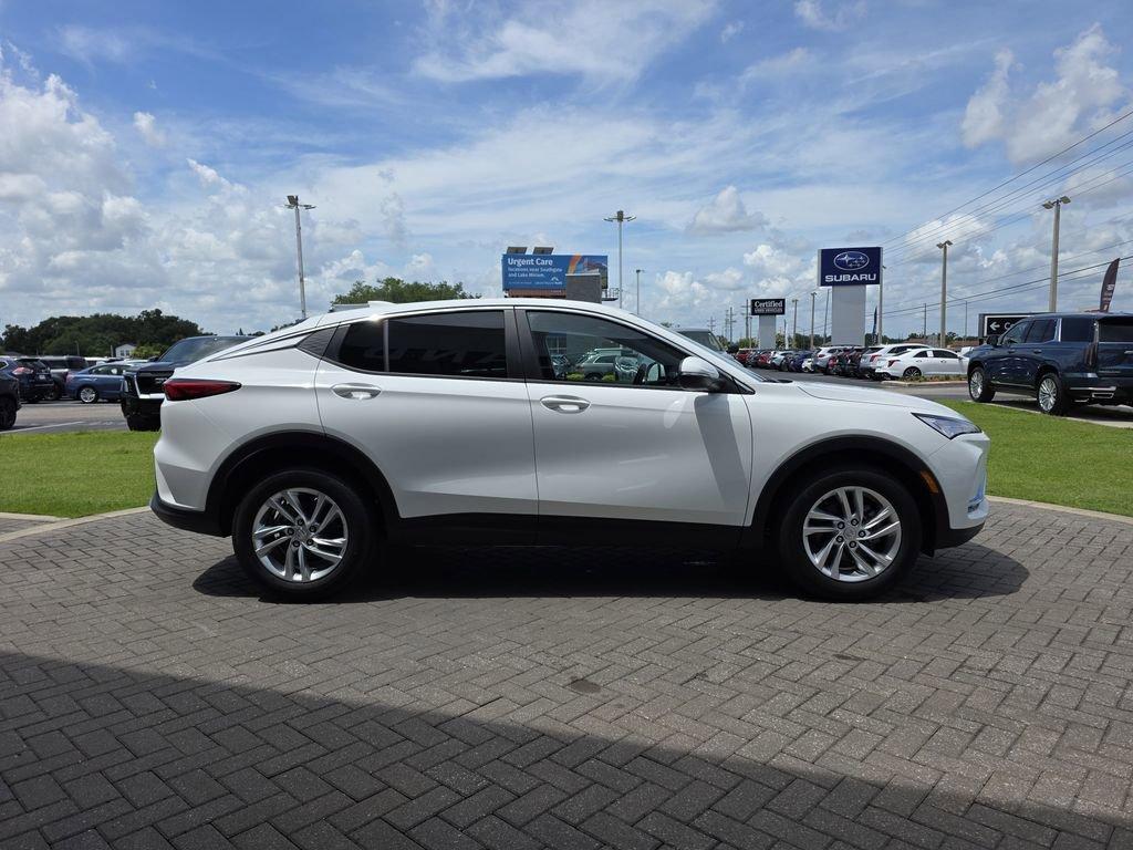 new 2025 Buick Envista car, priced at $24,295