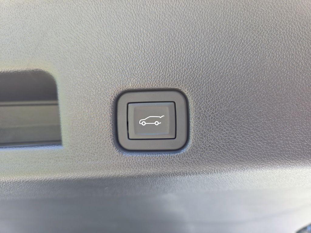 new 2025 Buick Enclave car, priced at $45,895