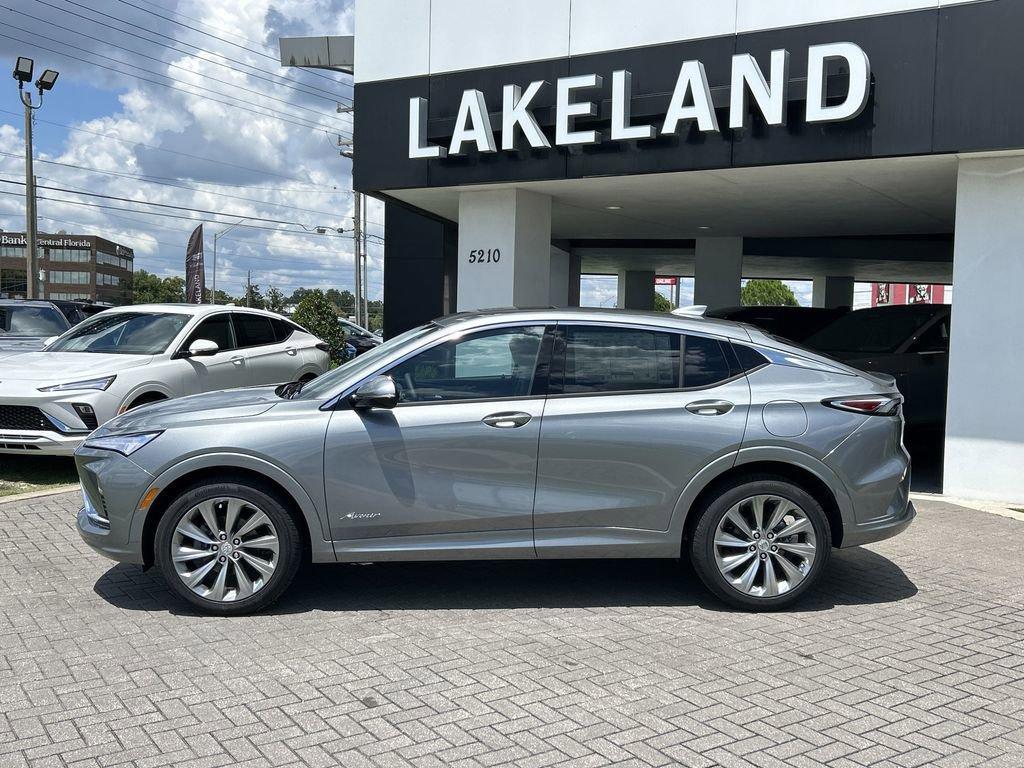 new 2025 Buick Envista car, priced at $28,585