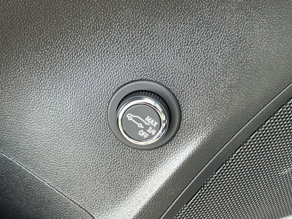 new 2025 Buick Envision car, priced at $49,595