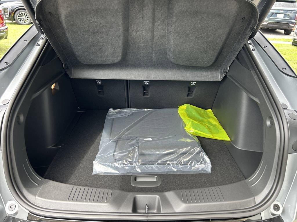 new 2025 Buick Envista car, priced at $27,070