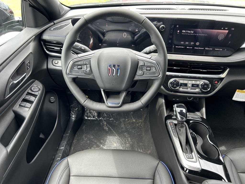 new 2025 Buick Envista car, priced at $27,070