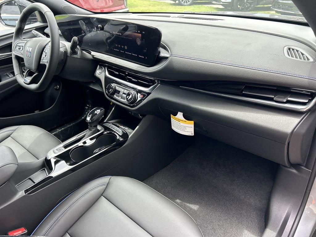 new 2025 Buick Envista car, priced at $27,070