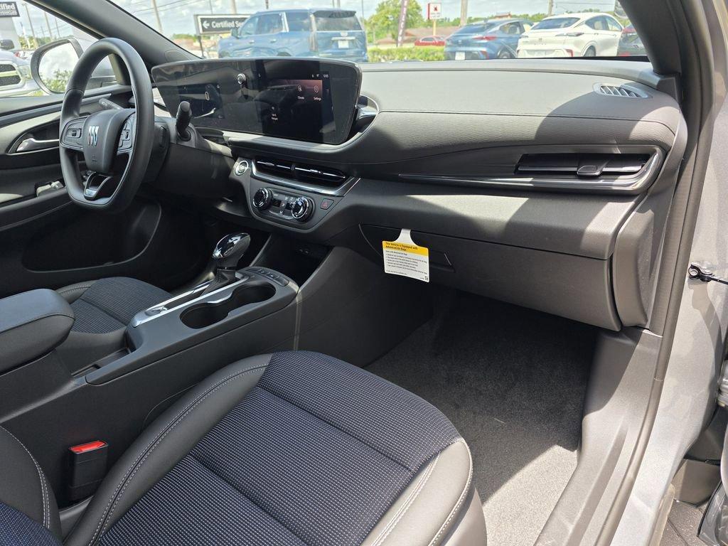 new 2025 Buick Envista car, priced at $25,590