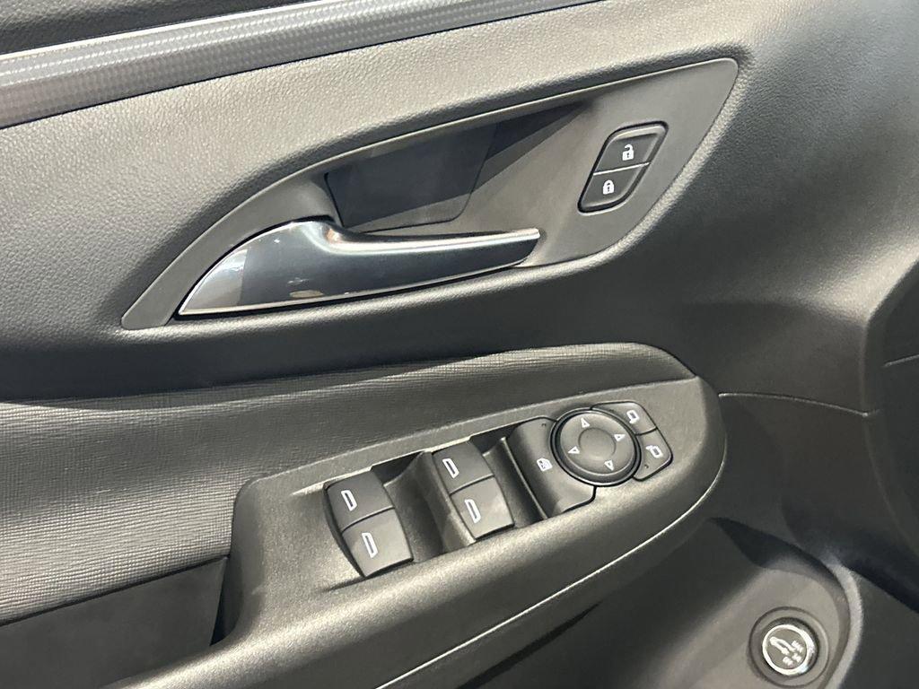 new 2025 Buick Envista car, priced at $28,585