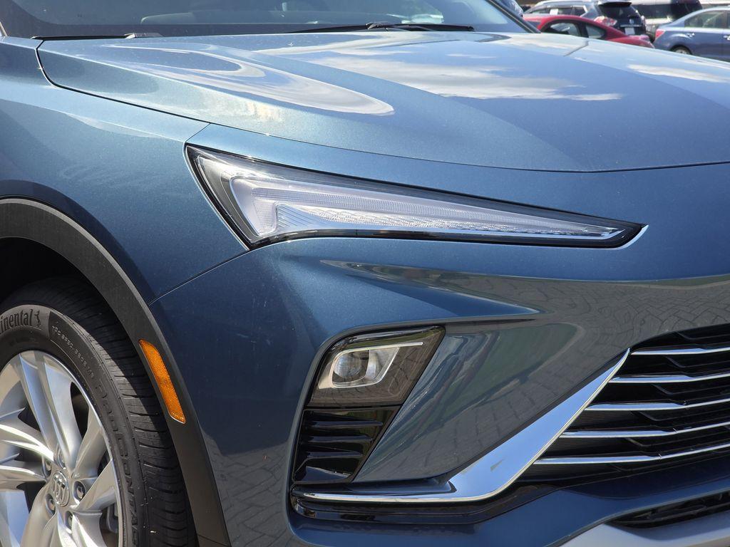 new 2025 Buick Envista car, priced at $26,685