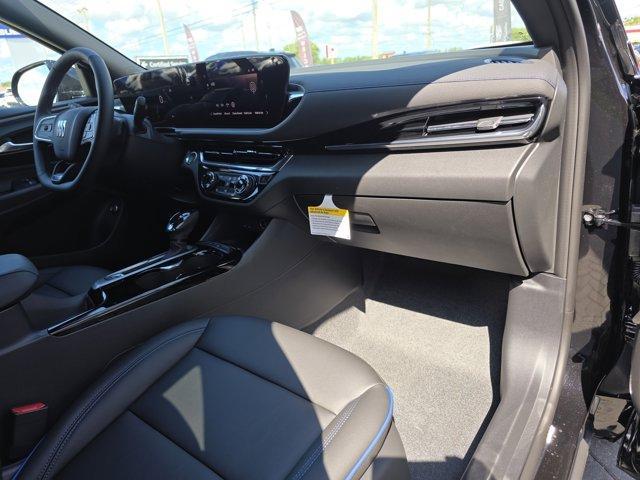 new 2025 Buick Envista car, priced at $30,070