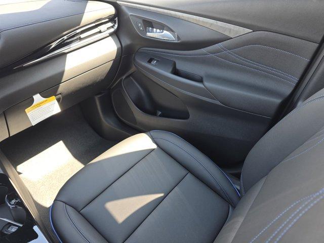 new 2025 Buick Envista car, priced at $30,070