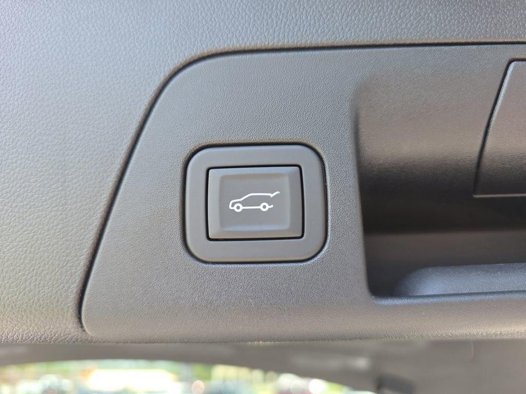 new 2025 Buick Envision car, priced at $47,595