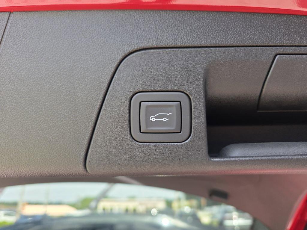 new 2025 Buick Envision car, priced at $41,235