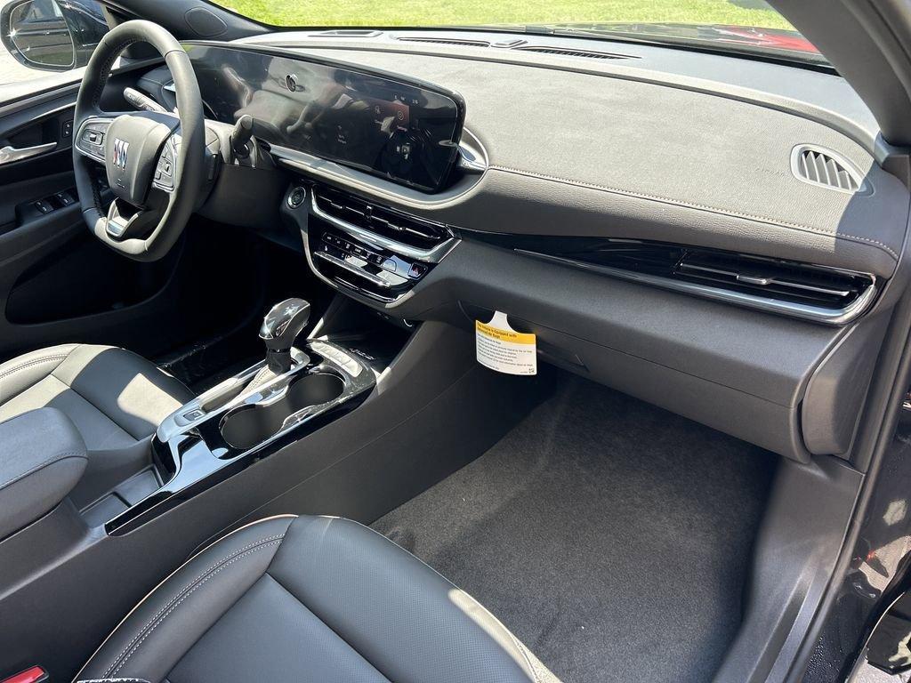new 2025 Buick Envista car, priced at $28,585