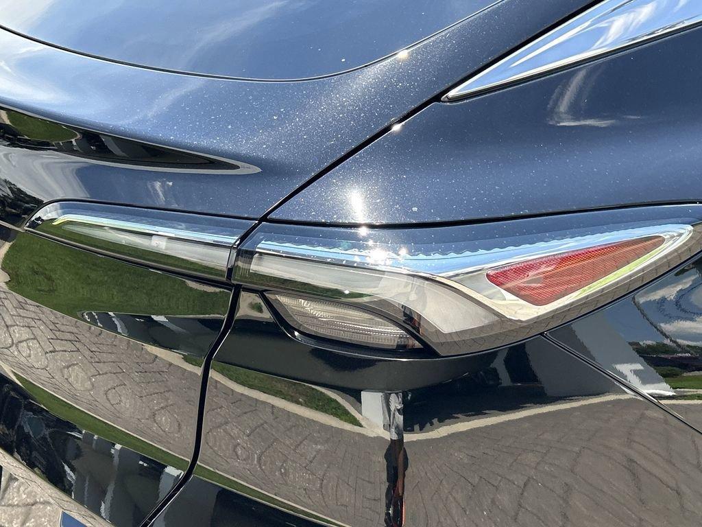 new 2025 Buick Envista car, priced at $28,585