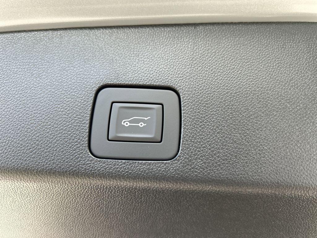new 2026 Buick Encore GX car, priced at $32,275