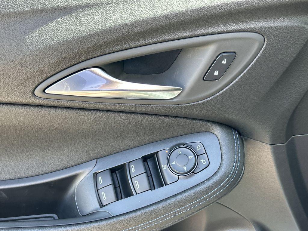 new 2026 Buick Encore GX car, priced at $32,275