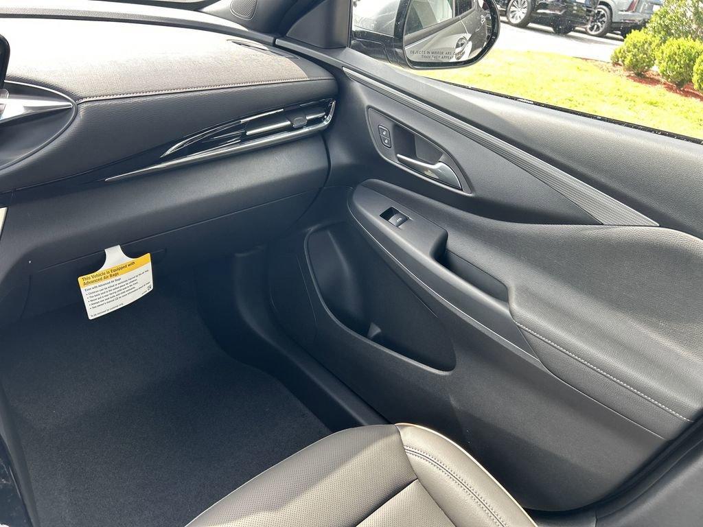 new 2025 Buick Envista car, priced at $28,585