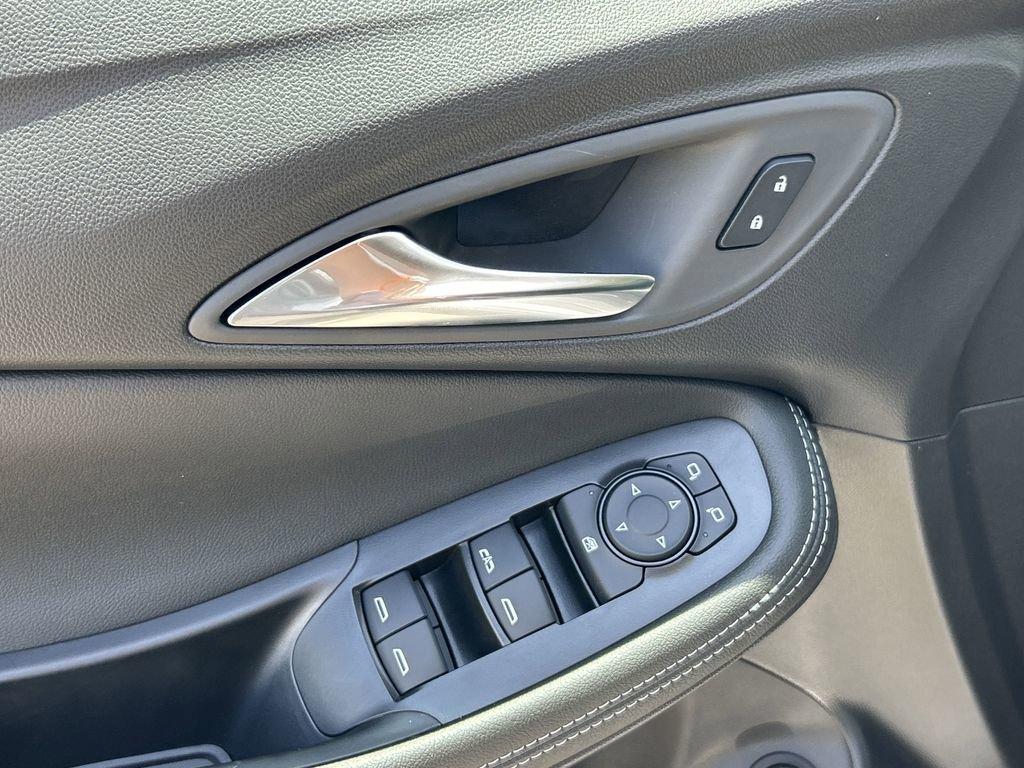 new 2026 Buick Encore GX car, priced at $27,870