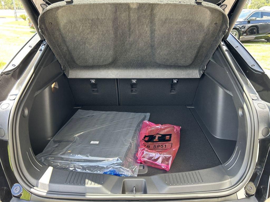 new 2025 Buick Envista car, priced at $25,415