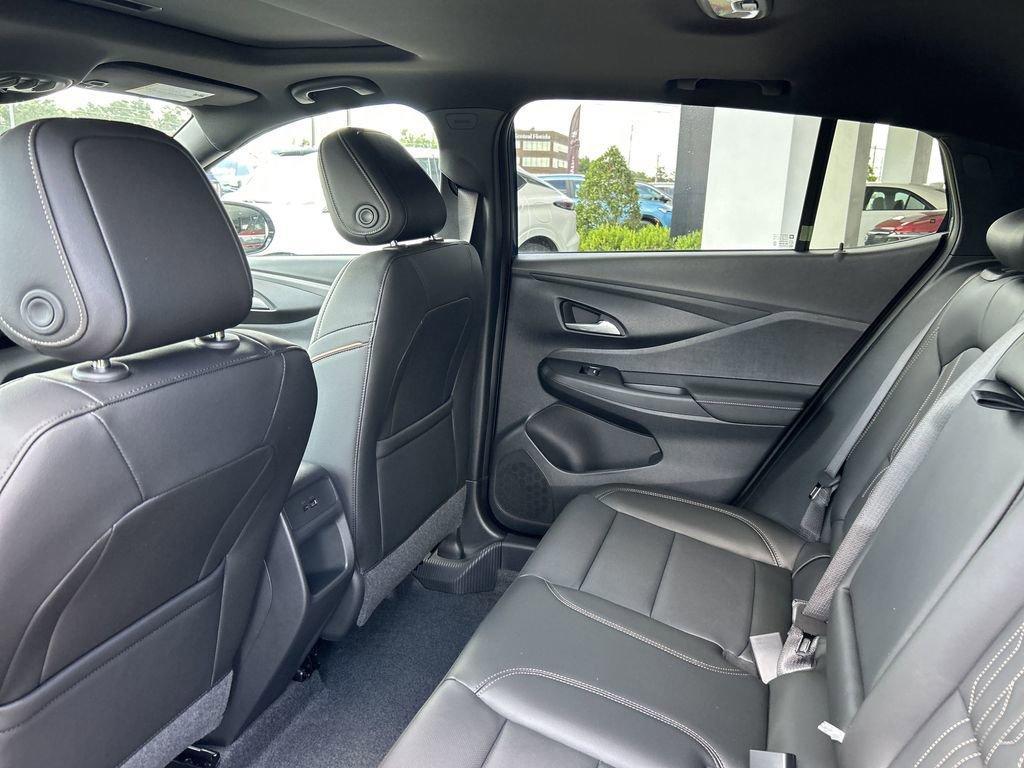 new 2025 Buick Envista car, priced at $28,585