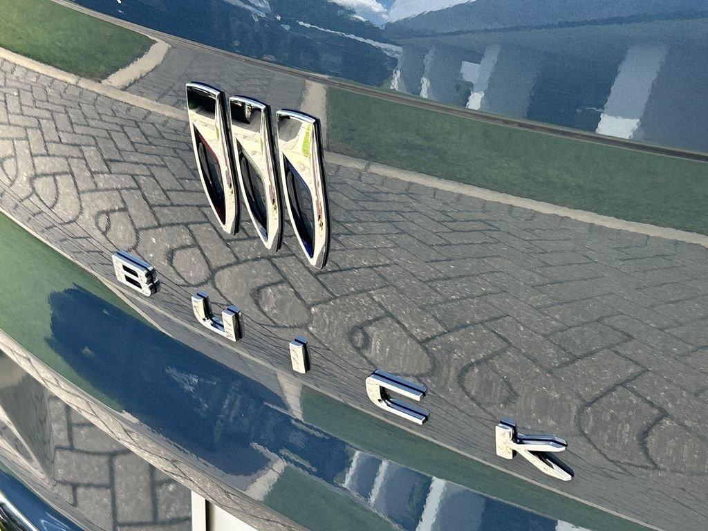 new 2025 Buick Envista car, priced at $28,585
