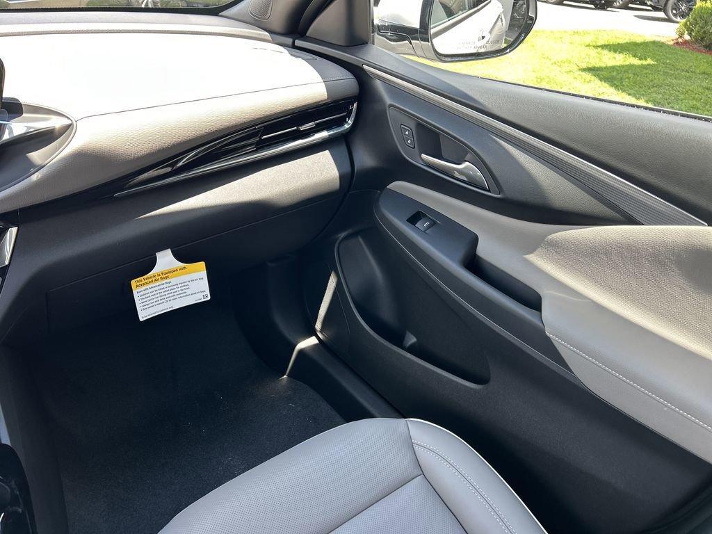 new 2025 Buick Envista car, priced at $29,185