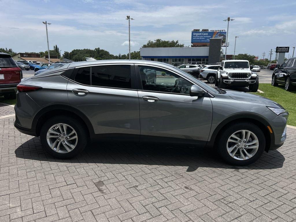 new 2025 Buick Envista car, priced at $25,375
