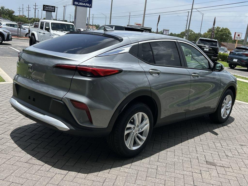 new 2025 Buick Envista car, priced at $25,375
