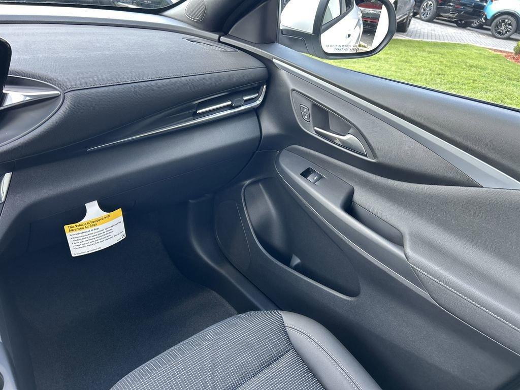 new 2025 Buick Envista car, priced at $23,290