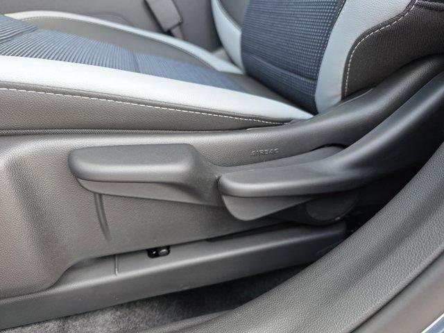 new 2025 Buick Envista car, priced at $26,285