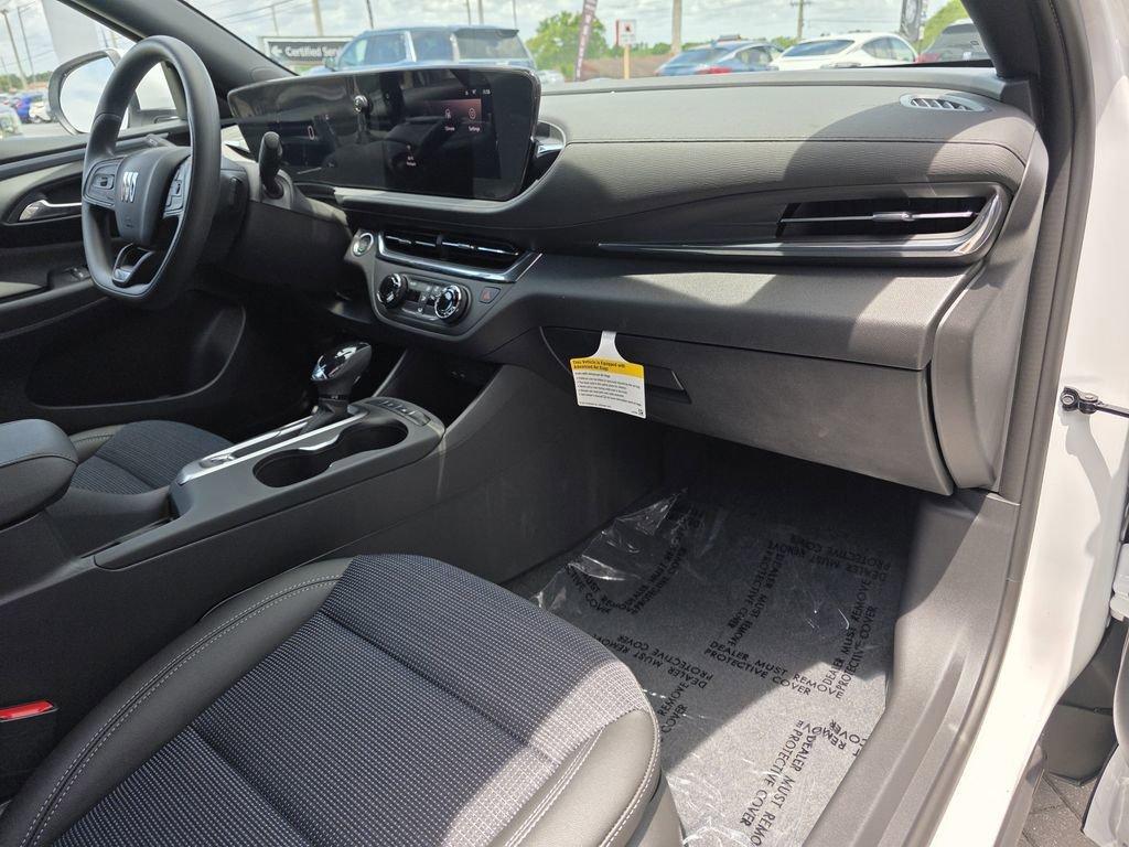 new 2025 Buick Envista car, priced at $25,790
