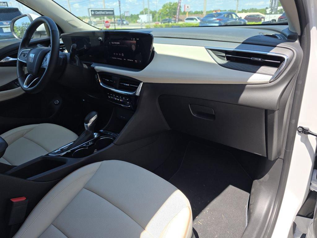 new 2025 Buick Encore GX car, priced at $36,085