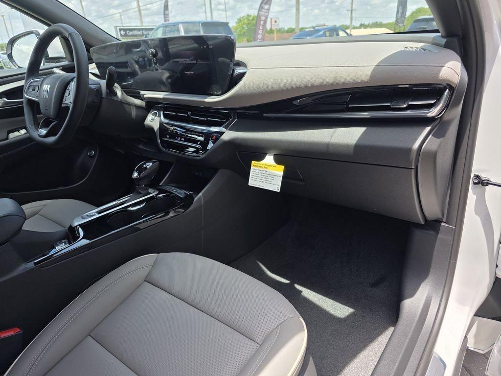 new 2025 Buick Envista car, priced at $29,225