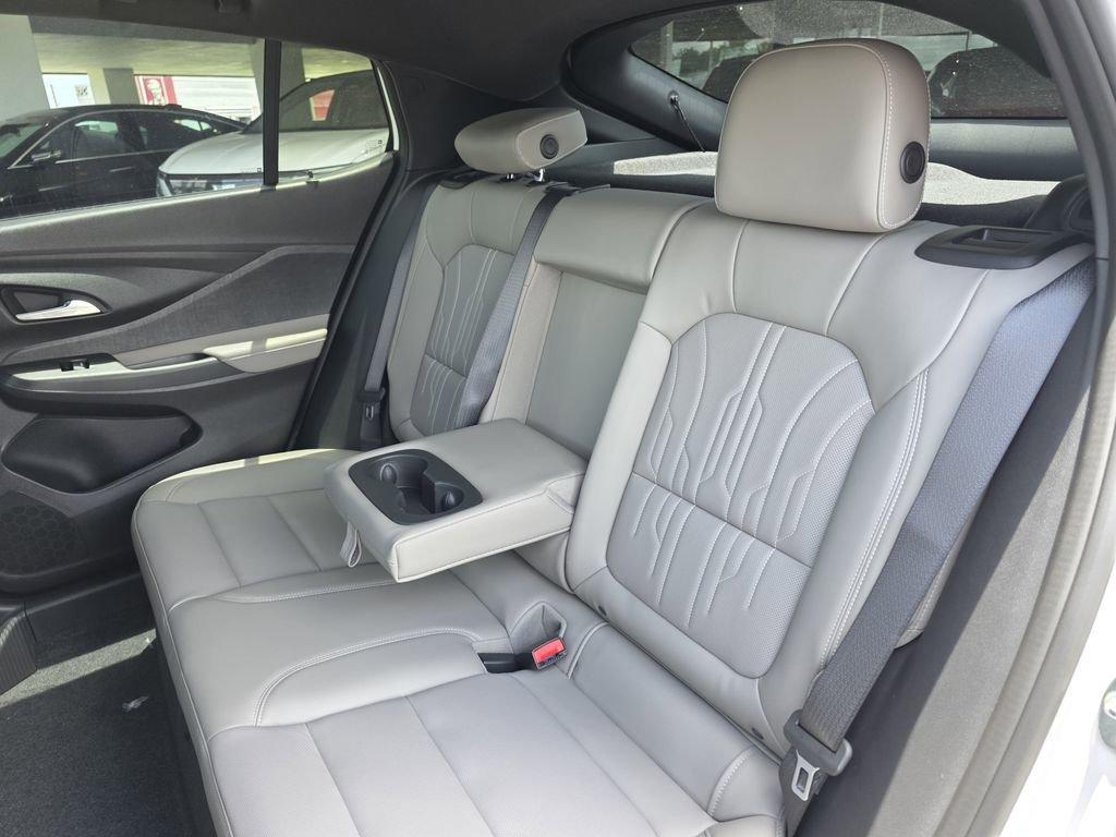 new 2025 Buick Envista car, priced at $29,225