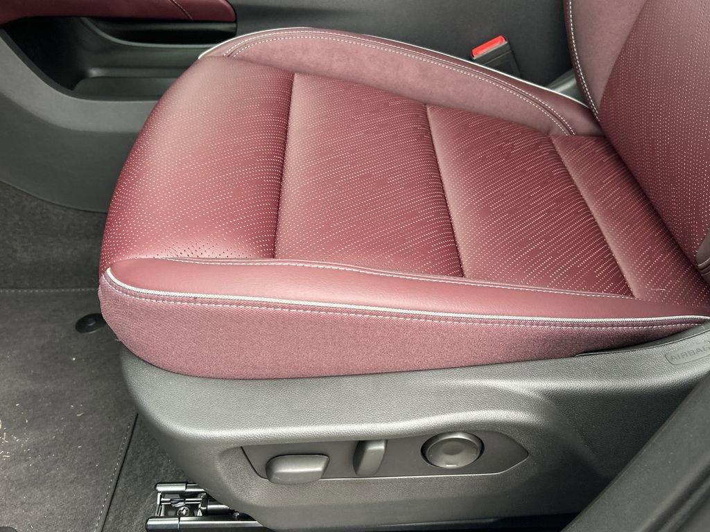 new 2025 Buick Envision car, priced at $38,895