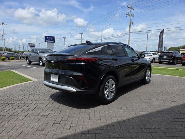 new 2025 Buick Envista car, priced at $27,065