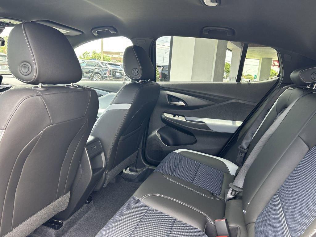 new 2025 Buick Envista car, priced at $25,415