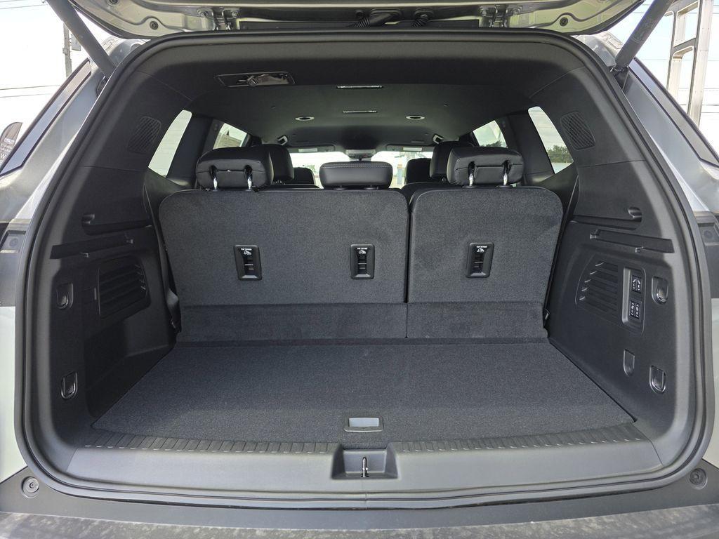 new 2025 Buick Enclave car, priced at $48,630
