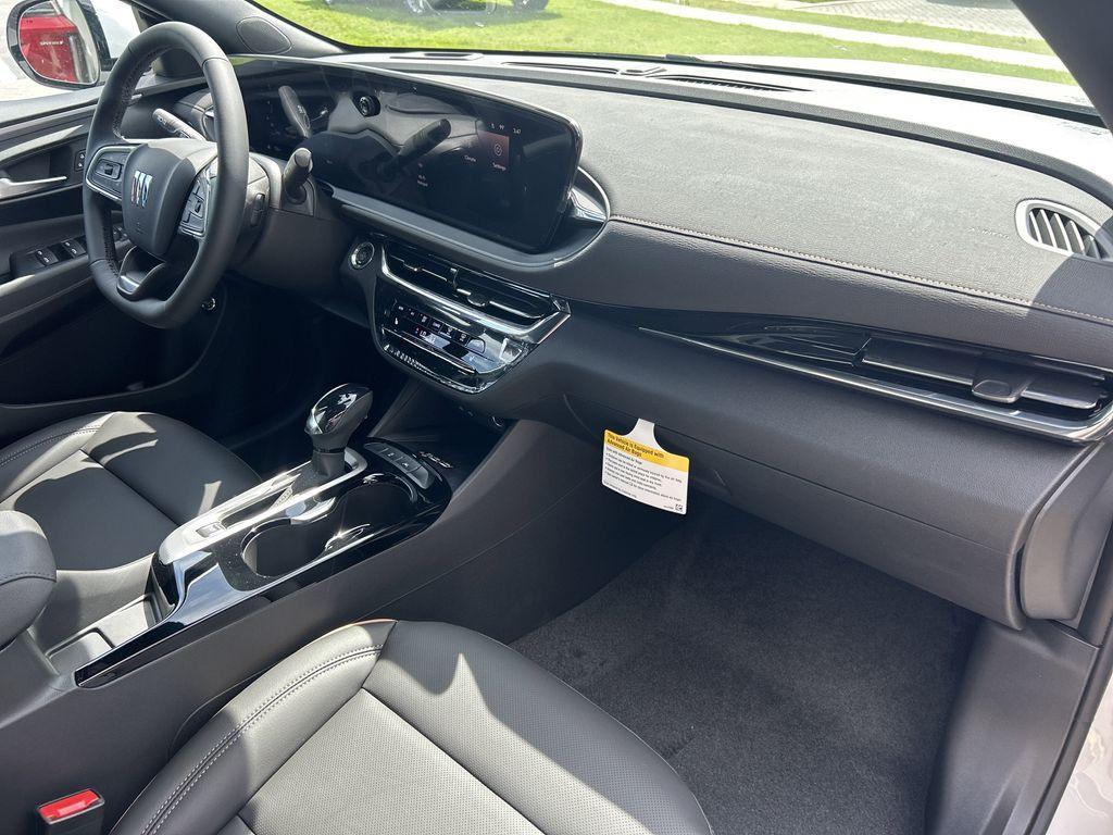 new 2025 Buick Envista car, priced at $29,185