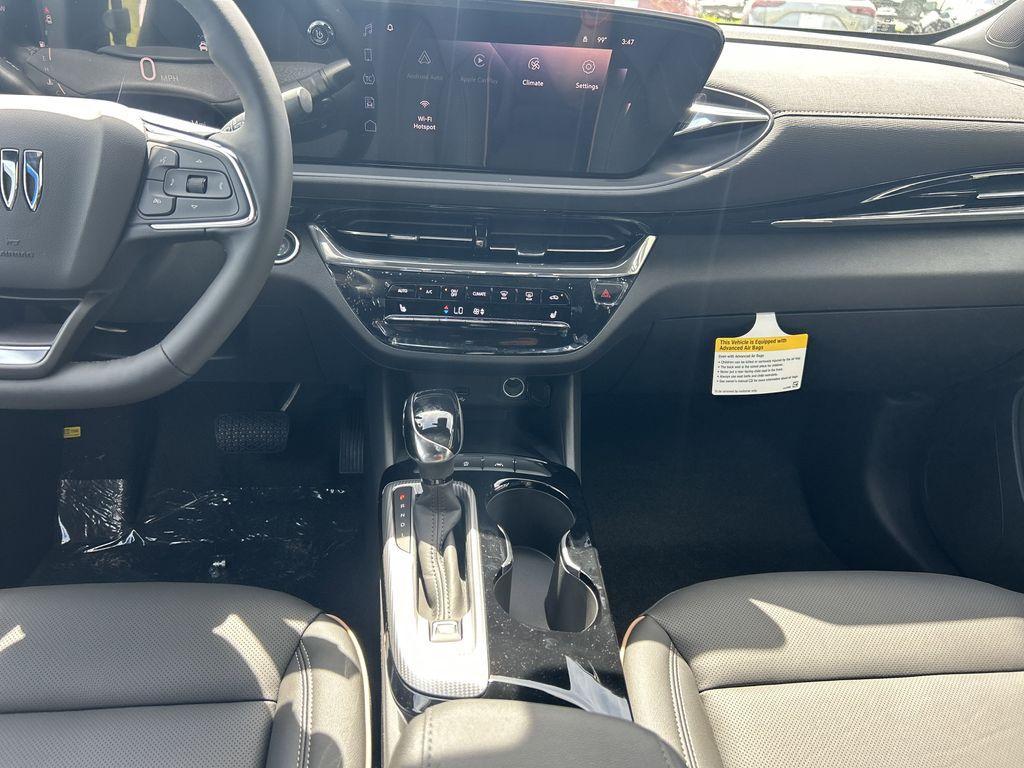 new 2025 Buick Envista car, priced at $29,185