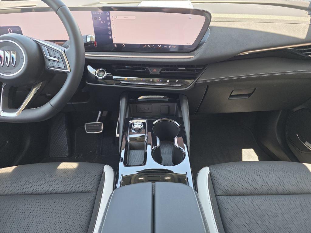 new 2025 Buick Envision car, priced at $36,390
