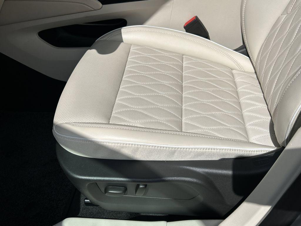 used 2023 Buick Envision car, priced at $30,796